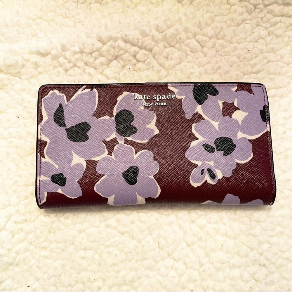 NWOT Kate Spade Cameron Floral Bouquet Wallet